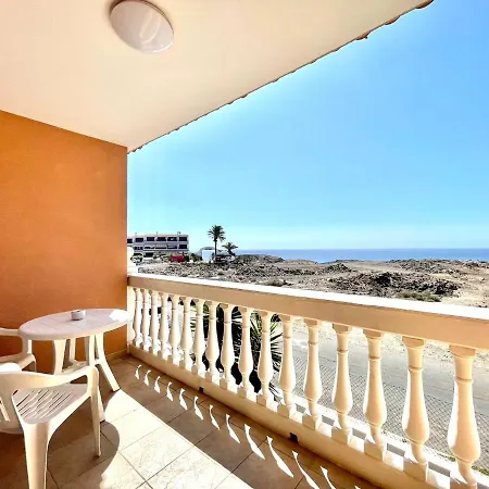 Studio With Sea Views, Piscina, Wifi,well Connected, Tenerife South 코스타델실렌시오