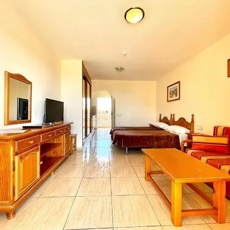 Studio With Sea Views, Piscina, Wifi,well Connected, Tenerife South *