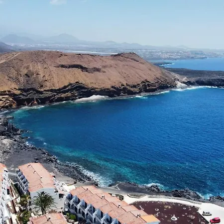 Studio With Sea Views, Piscina, Wifi,well Connected, Tenerife South Lägenhet *